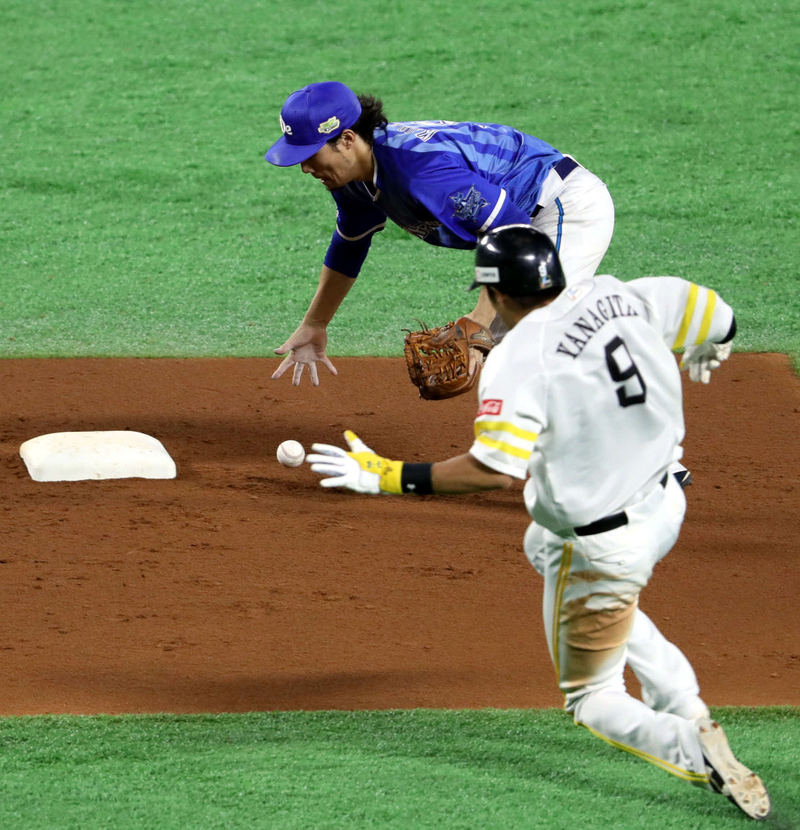 DeNA倉本ゲッツーのはずが…逆転招く痛恨エラー - プロ野球 : 日刊