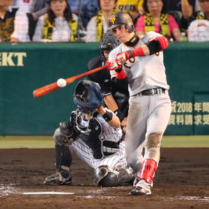巨人陽岱鋼が自打球で負傷、明日以降の出場は様子見 - プロ野球 : 日刊