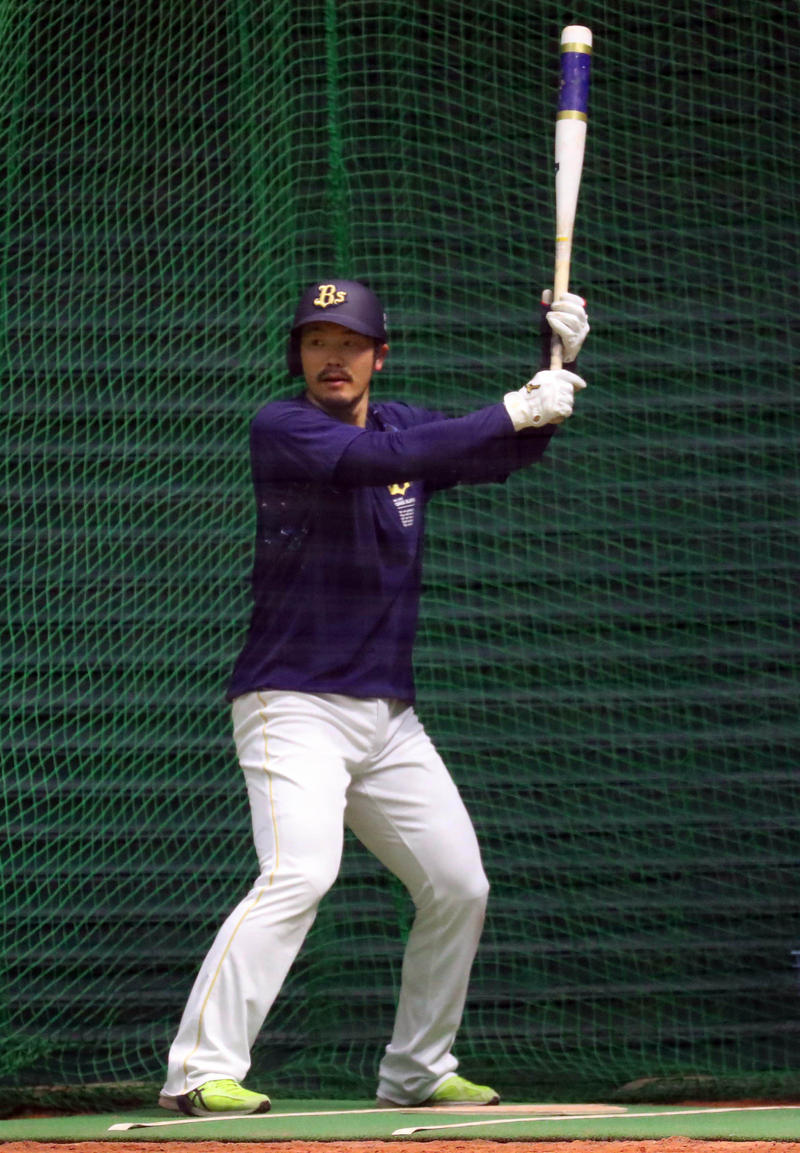 オリックスT岡田が不振脱出へ「てんびん打法」導入 - プロ野球 : 日刊