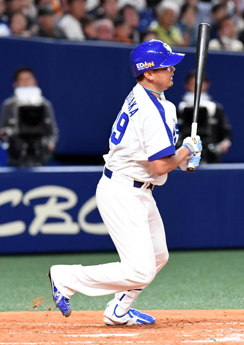 ２回裏中日２死二塁、松坂は遊ゴロに倒れる（撮影・前岡正明）