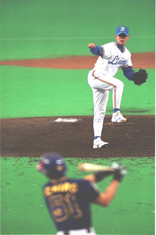 ９９年５月１６日、松坂は外角高めのストレートでイチローを三振に仕留める