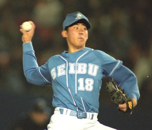 ９９年４月２１日、西武対ロッテ　投球する松坂