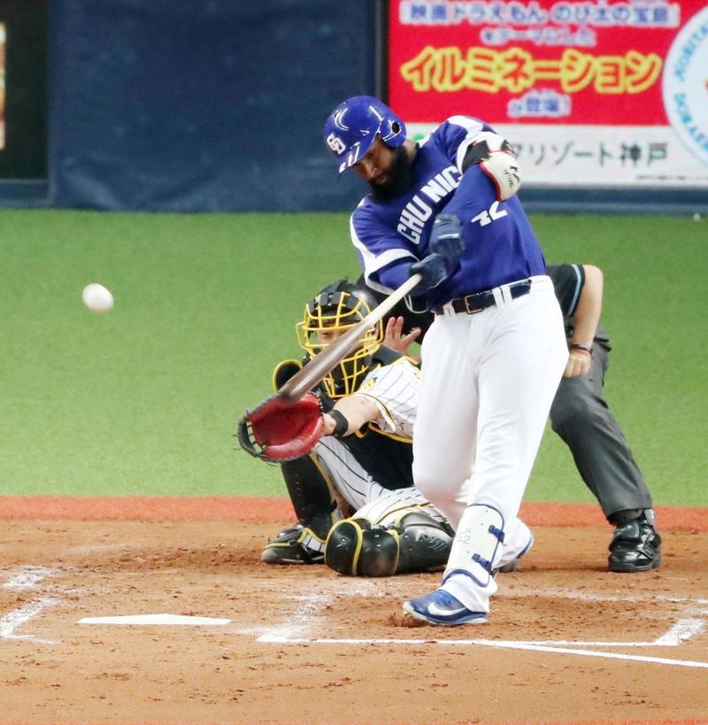 中日アルモンテが先制打「うまく反応」左打席で結果 - プロ野球
