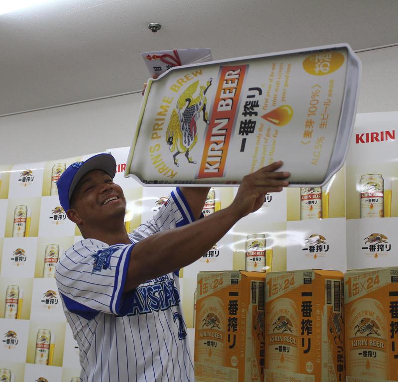 DeNAロペスにビール1年分 キリン看板直撃弾で - プロ野球 : 日刊