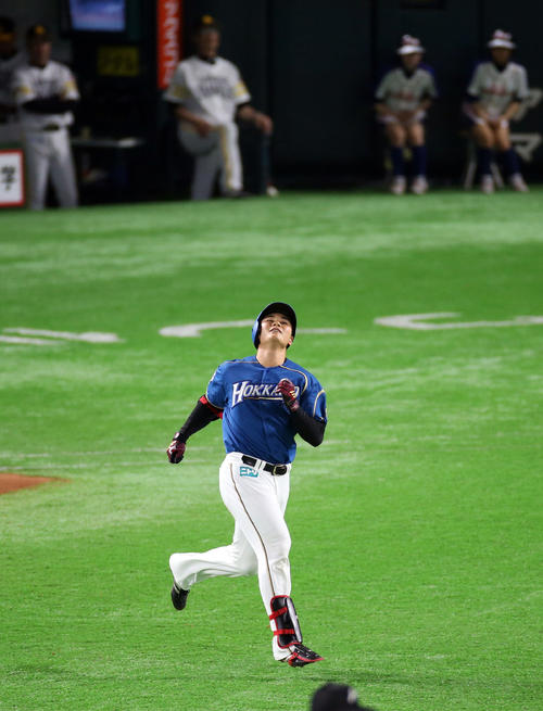 ソフトバンク対日本ハム 8回表日本ハム2死、清宮幸太郎は遊飛に倒れる(撮影・栗木一考)
