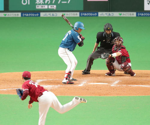 日本ハム対楽天 7回裏日本ハム1死、清宮は三振に終わる。投手は楽天則本(撮影・佐藤翔太)