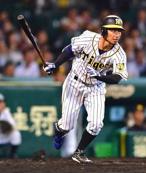 代打です。 阪神鳥谷9回代打で登場 快打で「つなごうと」 - プロ野球 : 日刊スポーツ