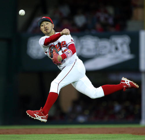 広島菊池涼介