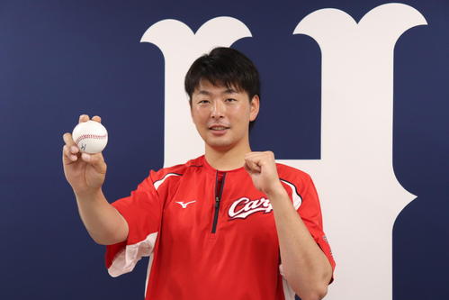 球宴初出場が決まった大瀬良は会見で意気込みを語った(撮影・大池和幸)
