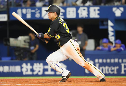阪神糸原健斗(2018年6月27日撮影)