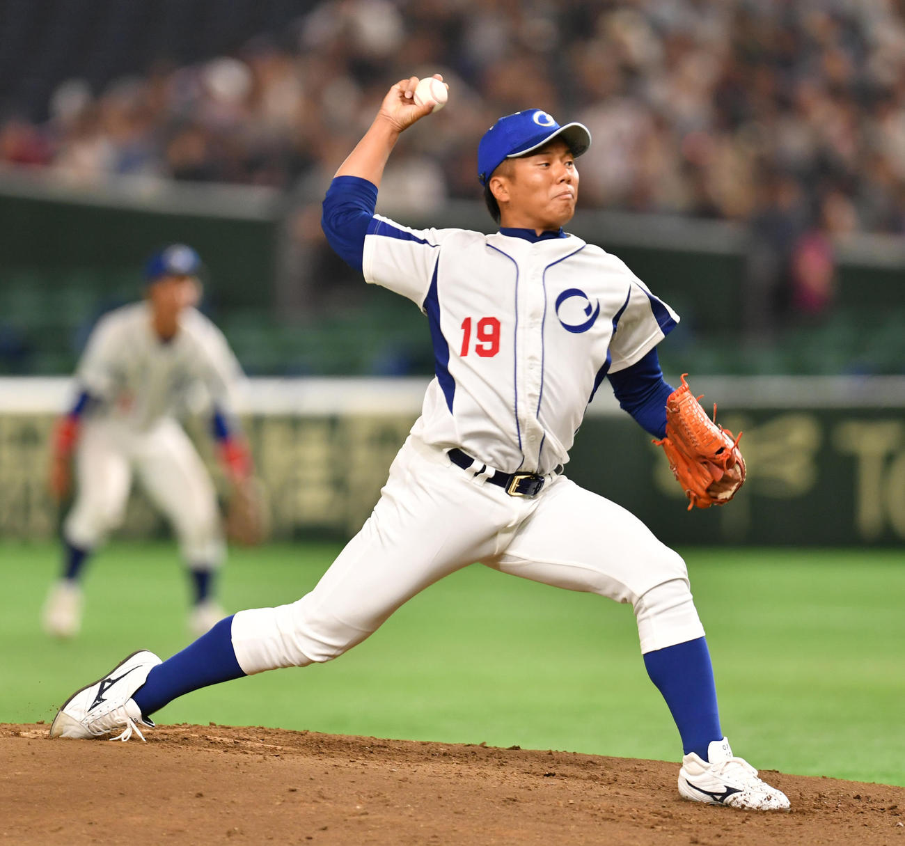 王子対ＳＵＢＡＲＵ　先発した王子の近藤（撮影・柴田隆二）