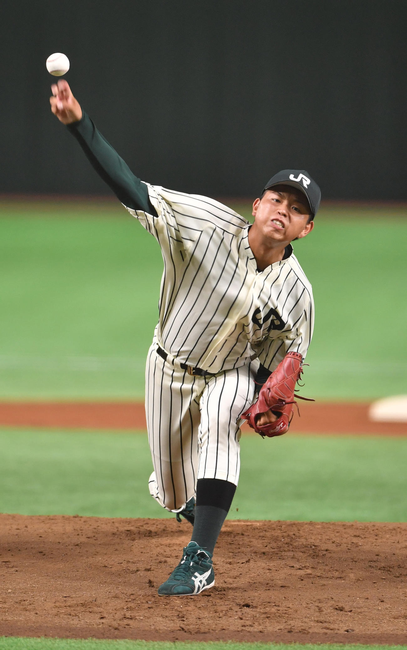 先発したＪＲ東日本の太田（撮影・柴田隆二）