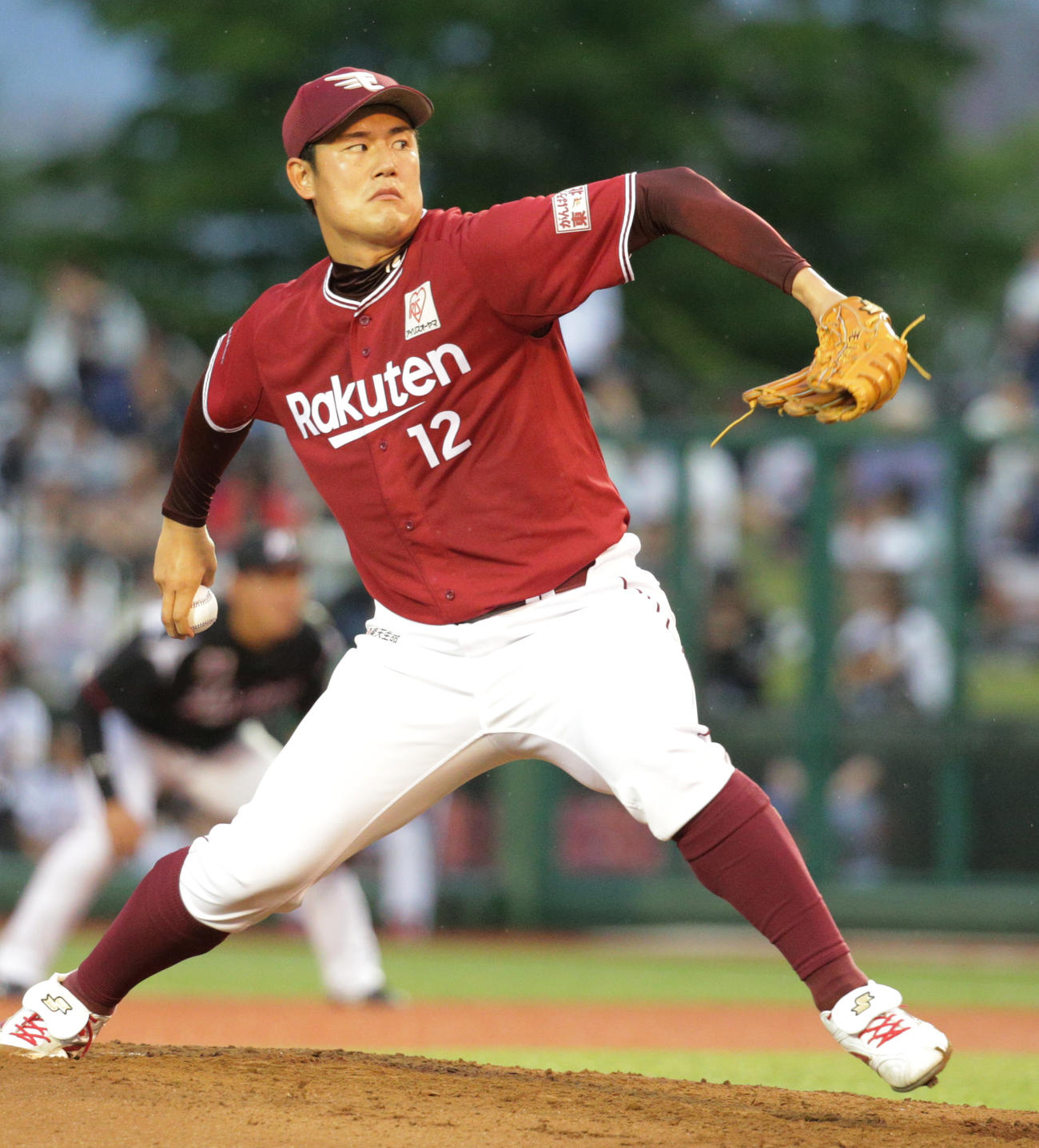 力投する楽天近藤（撮影・中島郁夫）