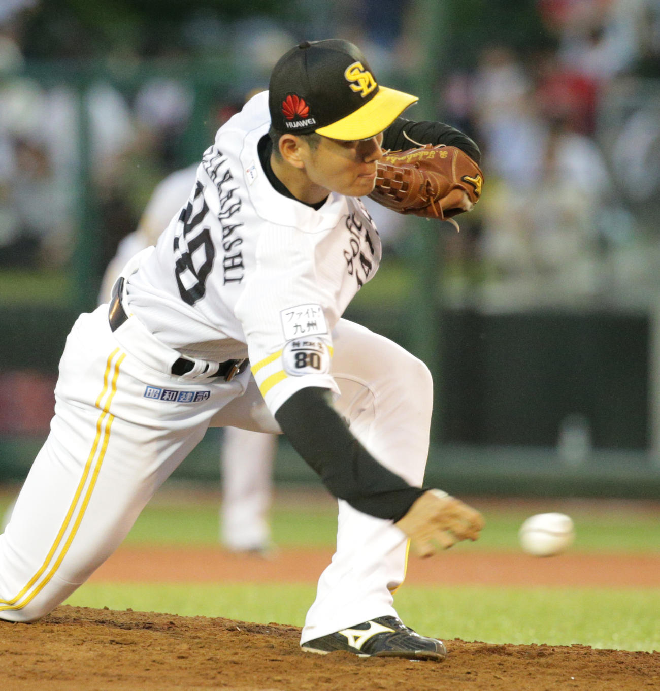 力投するソフトバンク高橋礼（撮影・中島郁夫）