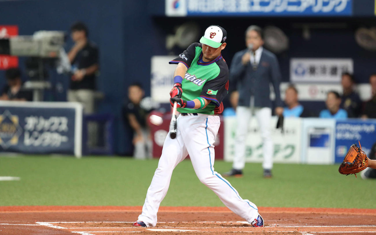 全パ対全セ　ホームランダービーで快音を響かせるＤｅＮＡ筒香（撮影・河野匠）