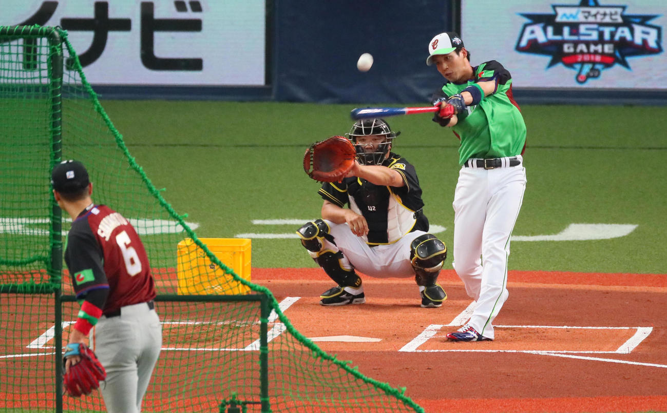 ホームラン競争は１回戦で敗退した山田哲人（撮影・宮崎幸一）