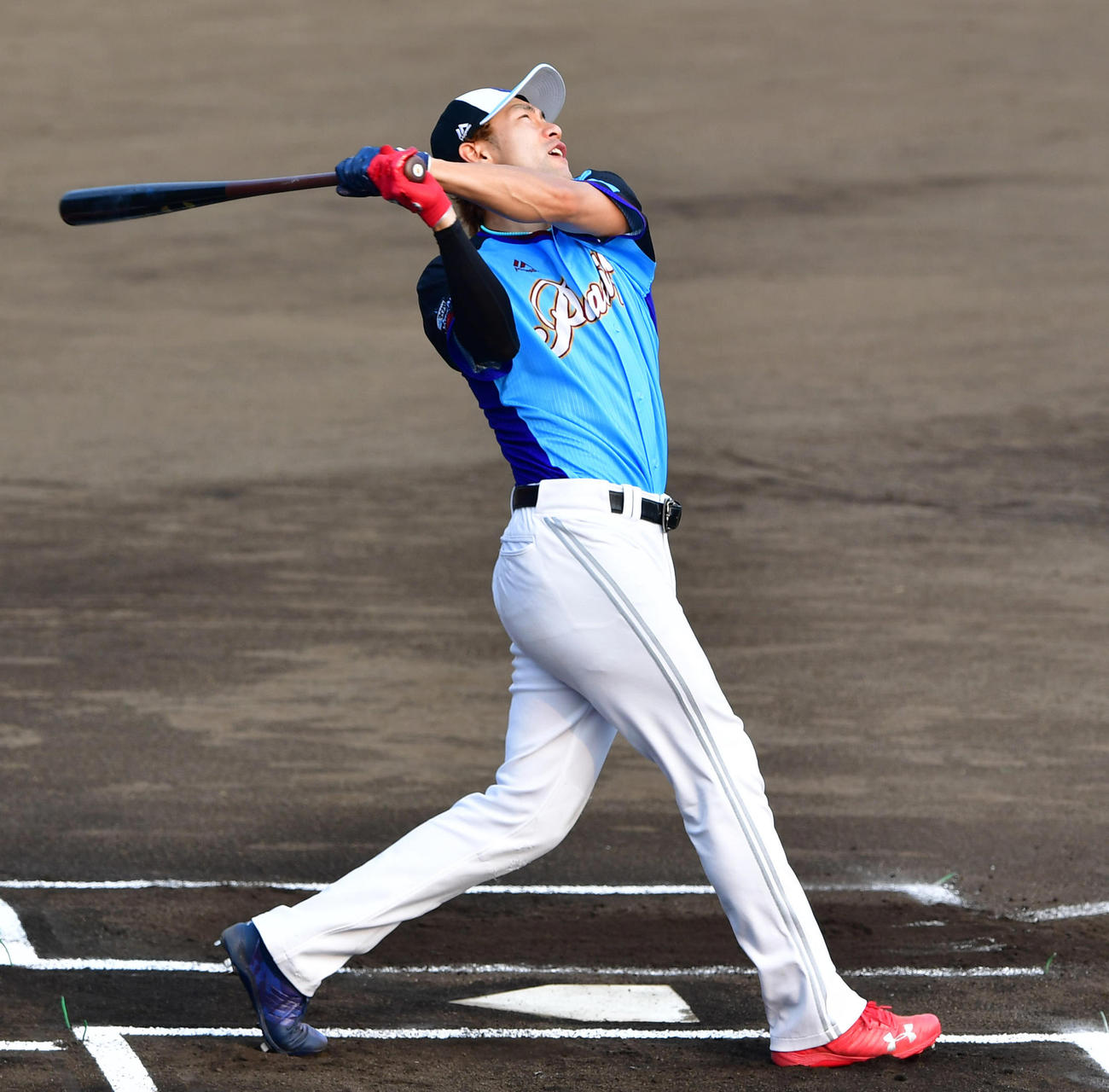 全セ対全パ　ホームラン競争に出場する柳田（撮影・清水貴仁）