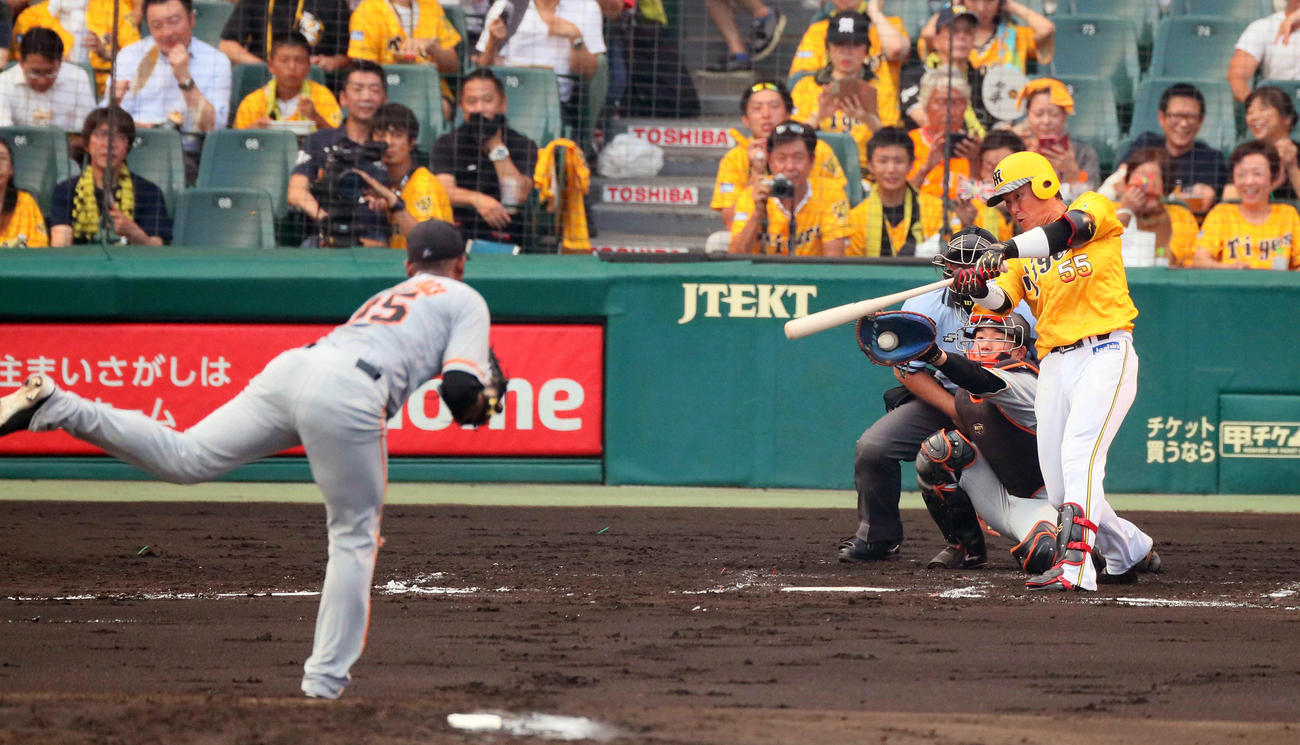 2回裏巨人無死、陽川尚将は空振り三振に倒れる(撮影・宮崎幸一)
