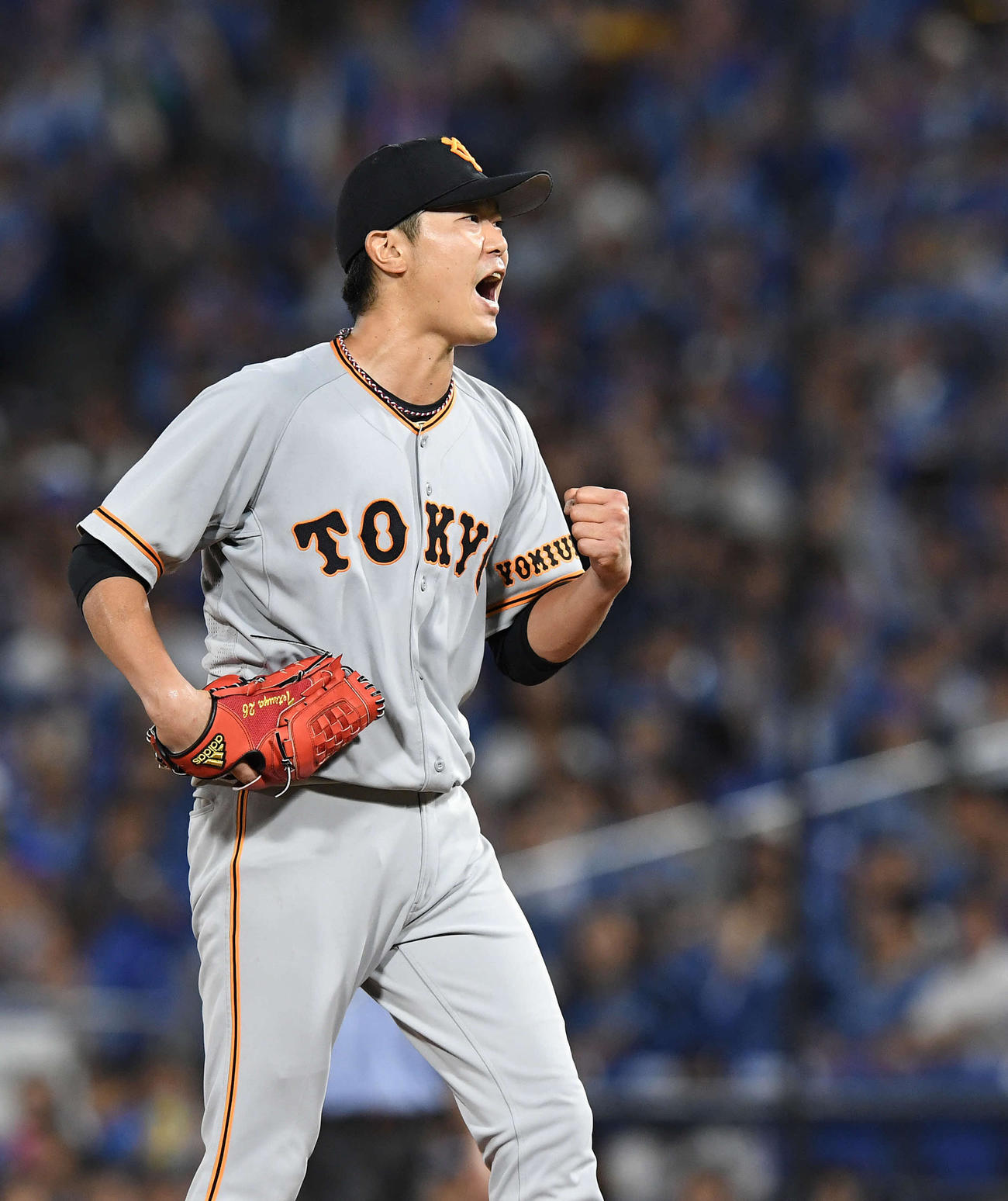 ＤｅＮＡ対巨人　完封勝利でガッツポーズする巨人内海（撮影・鈴木みどり）