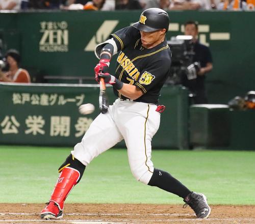 巨人対阪神　７回表阪神無死一、三塁、糸井嘉男は二塁ゴロに倒れる間に７点目を奪う（撮影・宮崎幸一）