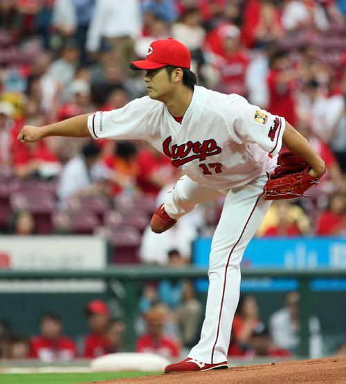 阪神打線を相手に力投する岡田明丈（撮影・栗木一考）