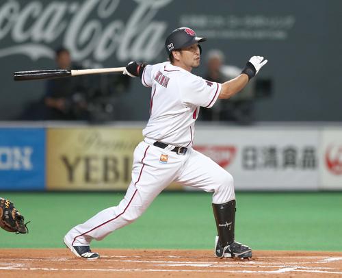 1回表オリックス2死一、二塁、右前適時打を放つ中島（撮影・黒川智章）