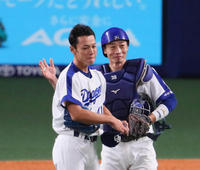 引退表明の中日浅尾「中谷君の全力勝負ありがとう」 - プロ野球 : 日刊