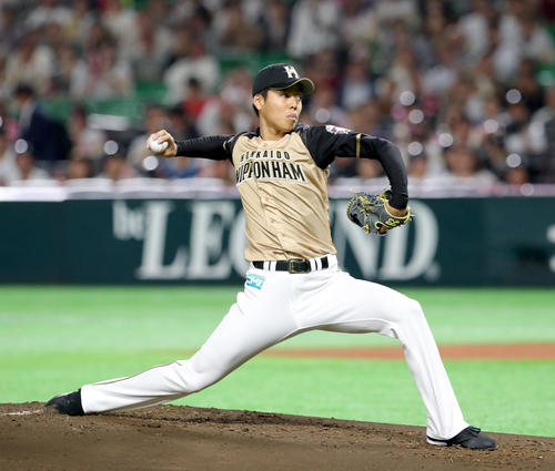 日本ハム先発の杉浦（撮影・佐藤翔太）