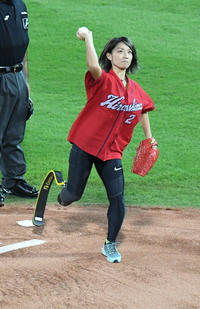 黒田博樹氏が縁 パラ中西麻耶が広島戦で始球式 プロ野球 日刊スポーツ