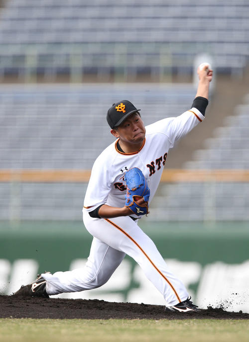 紅白戦で白組の先発として登板した田口(撮影・河野匠)