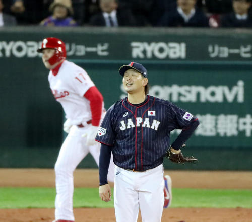 MLB対日本　2回裏MLB2死、大瀬良はホスキンスに右越えソロ本塁打を被弾（撮影・加藤哉）