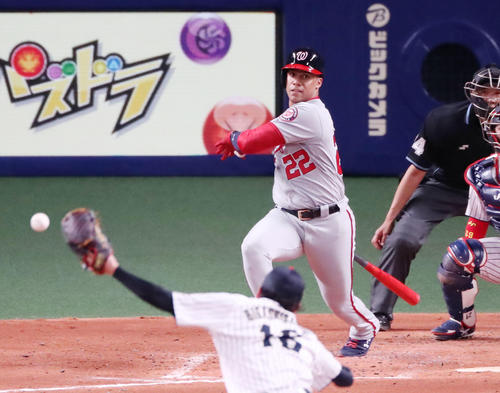 日本対MLB　3回表MLB1死二塁、ソトは中前適時打を放つ（撮影・加藤哉）