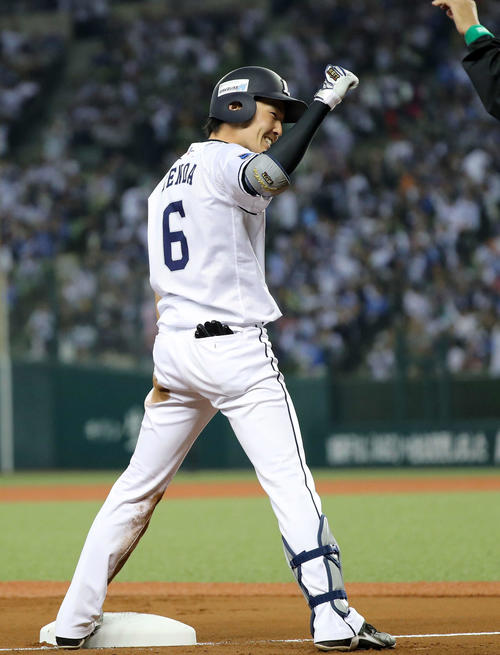 西武源田壮亮(2018年10月17日撮影)