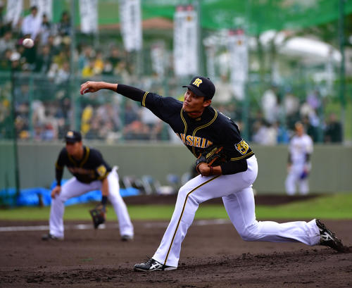 紅白戦先発の藤浪（撮影・清水貴仁）