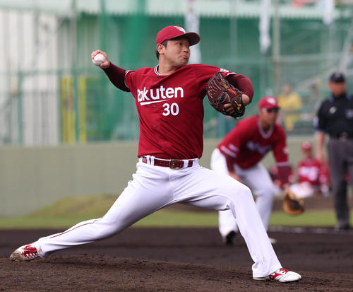 楽天先発の池田隆英（撮影・上山淳一）