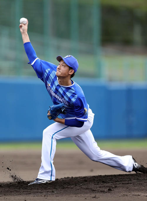 練習試合ヤクルト対DeNA　DeNA先発の阪口（撮影・狩俣裕三）