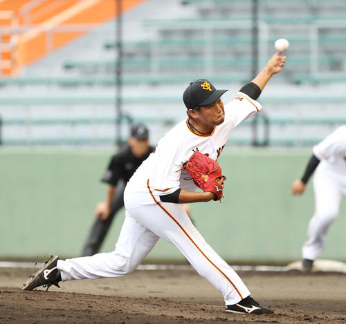 巨人対DeNA　力投する巨人2番手の田口（撮影・林敏行）