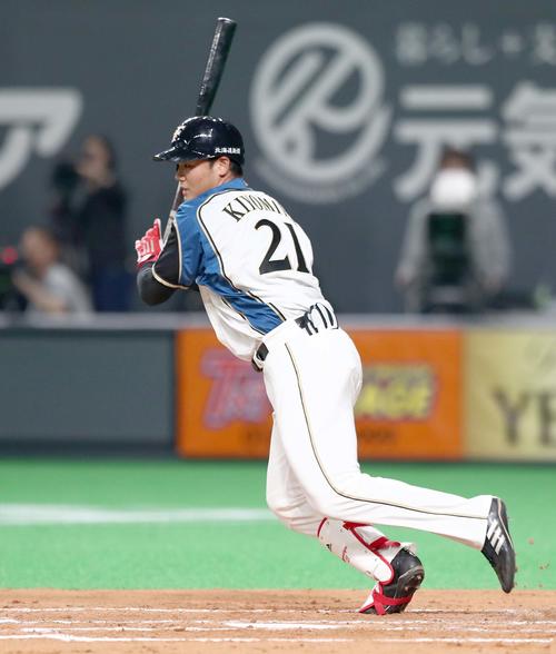 日本ハム対DeNA　2回裏日本ハム無死、二ゴロに終わる清宮（撮影・黒川智章）