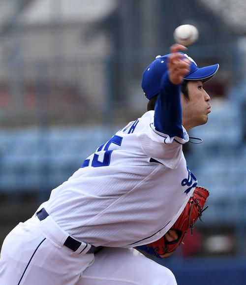 中日対DeNA 中日2番手の佐藤(撮影・前岡正明)