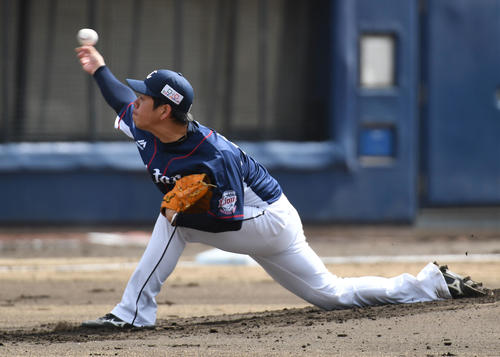 西武先発の多和田真三郎（撮影・渦原淳）