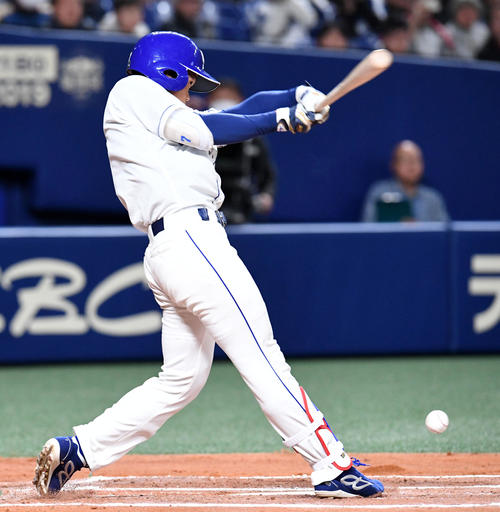 中日対西武 6回裏中日1死、根尾は投ゴロに倒れる(撮影・前岡正明)