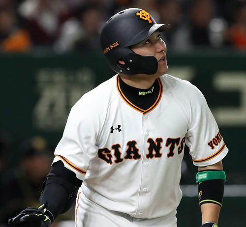 移籍後初本塁打を放った巨人丸佳浩（2019年4月2日撮影）