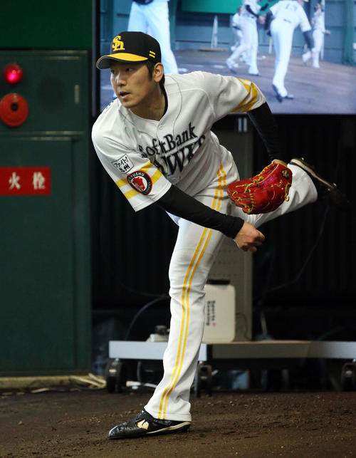 ソフトバンク石川柊太（2019年2月24日撮影）