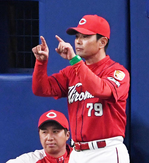 広島緒方監督