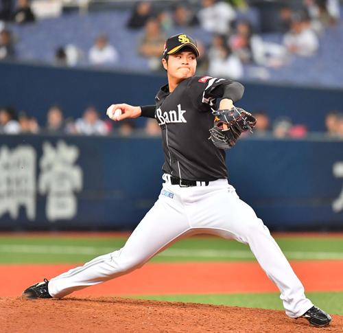ソフトバンク3番手の甲斐野央（撮影・上田博志）