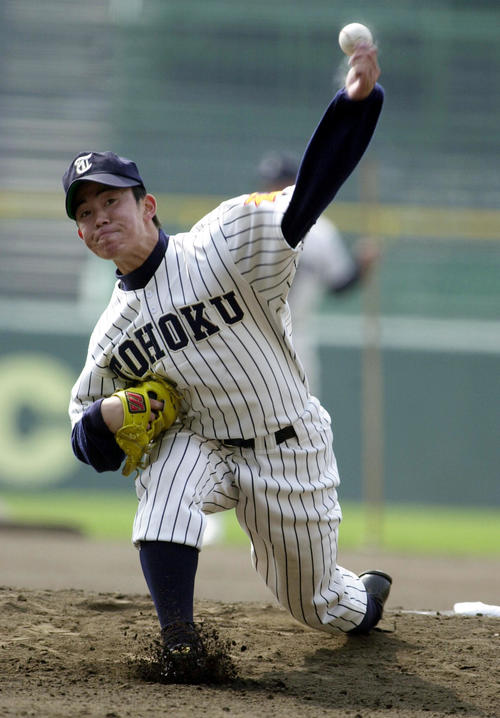 東北高校時代のヤクルト雄平（2001年3月20日）