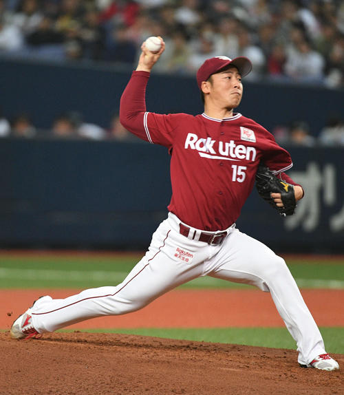 オリックス対楽天　楽天先発の美馬（撮影・渦原淳）