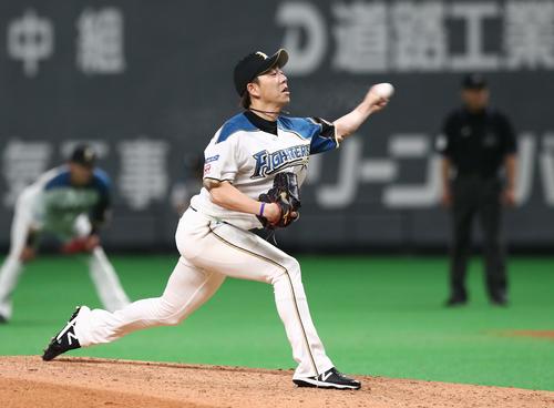 日本ハム対ロッテ　7回に登板の宮西（撮影・黒川智章）