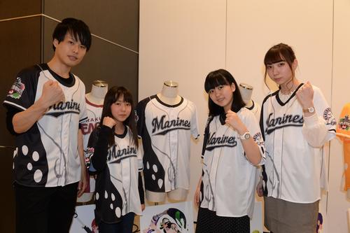 オープン戦を終え、本戦に向けて意気込むロッテの選手たち。左から、あしん、ほのか、ハル、RAZ（撮影・鈴木正章）