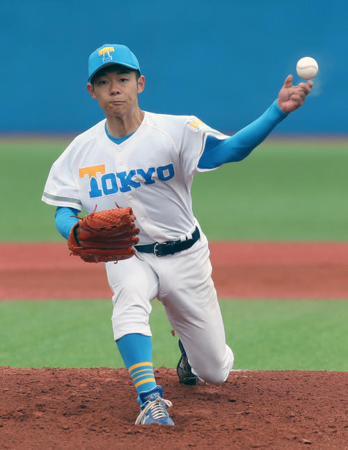 法大対東大　先発の東大・小林大（撮影者・大野祥一）